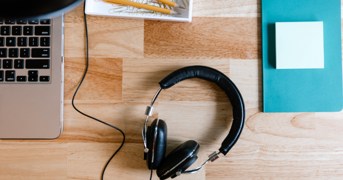 Best Podacasts To Listen Best Podacasts To Listen