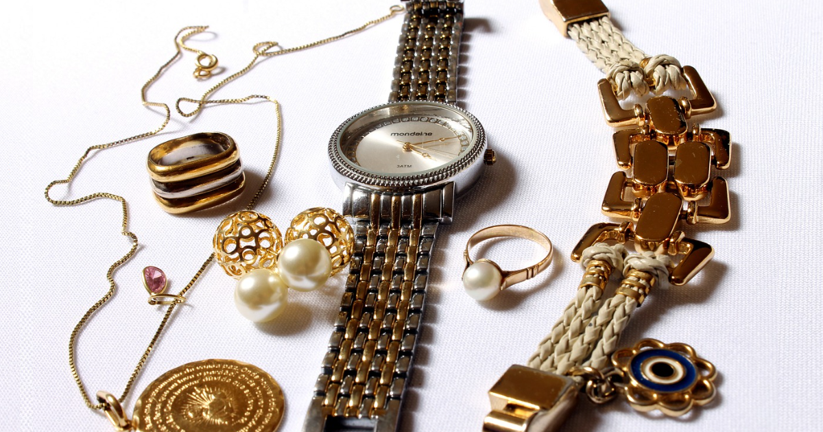 Hey Jewelry Lovers! Guess The Ornament Type! thumbnail