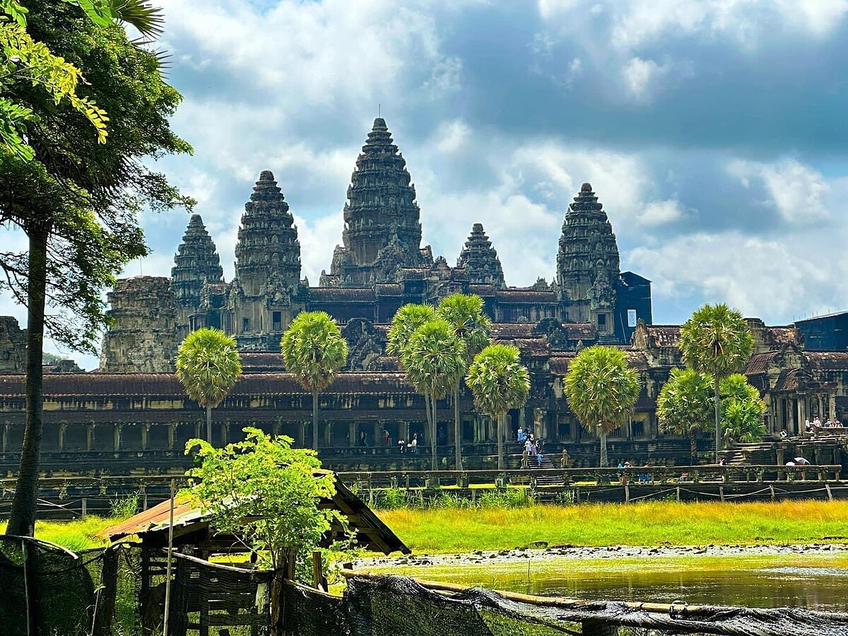 Guess the interesting facts about Angkor Wat? Play this Quiz thumbnail