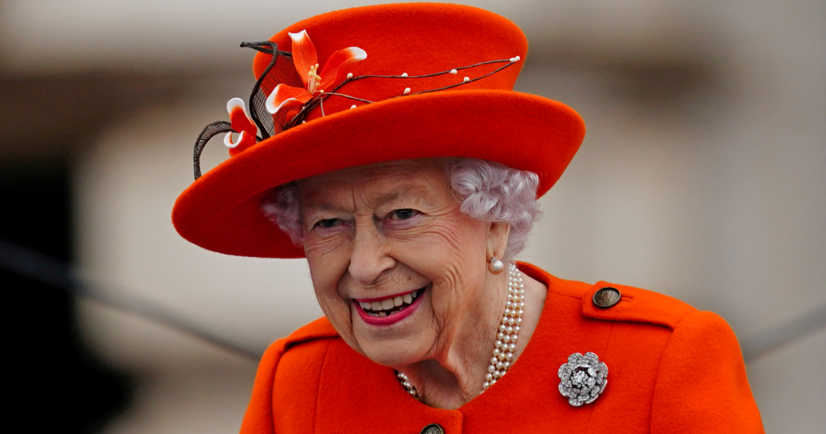 Amazing Facts About The Queen Elizabeth! thumbnail